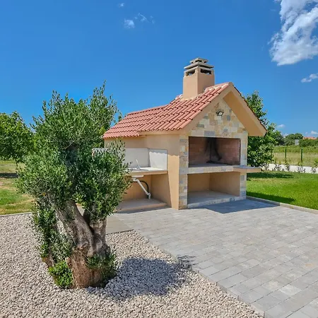 House Jure With Private Pool Brkic